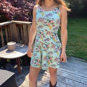 Divided by H&M floral print light blue stretchy summer dress Size 4